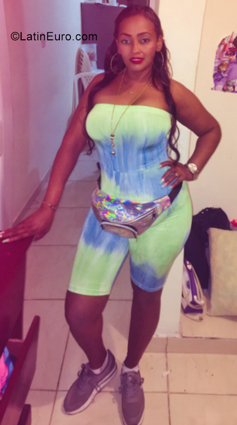 Date this young Dominican Republic girl Jossy from San Pedro de Marcoris DO35595