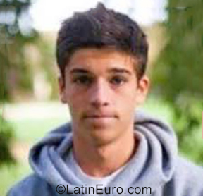 Date this foxy Argentina man Santos from Buenos Aires AR214