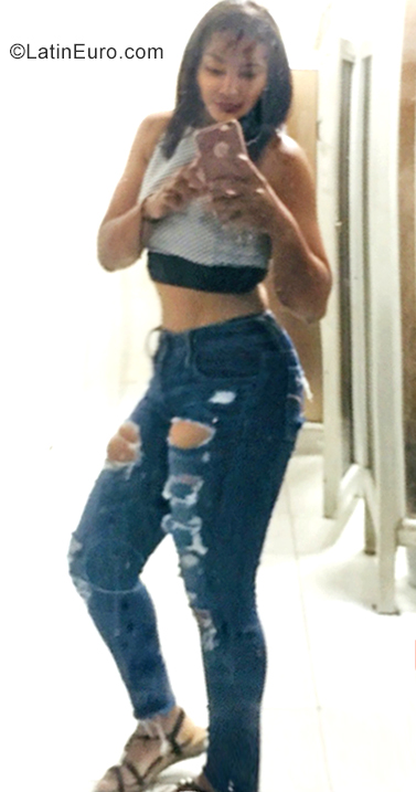 Date this beautiful Dominican Republic girl Yess barrera from Santiago DO35634