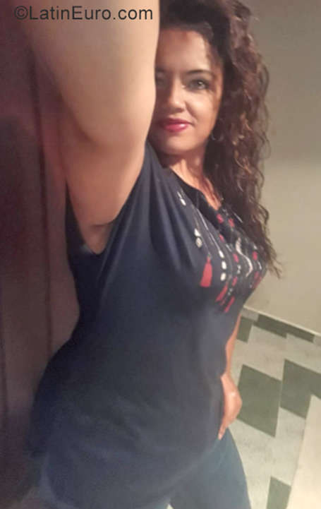 Date this exotic Colombia girl Catherine from Bogota CO25893