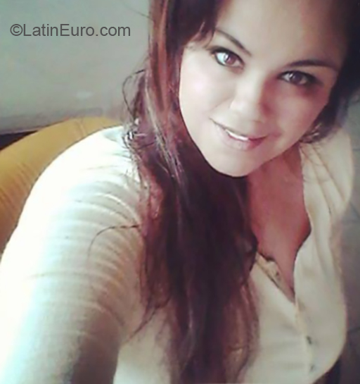 Date this tall Mexico girl Laura from Monterrey MX1678