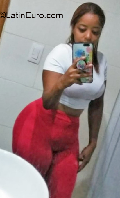 Date this cute Dominican Republic girl Leonela from Santiago DO35978