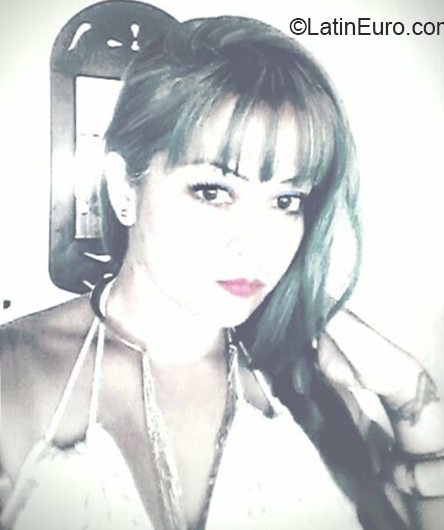 Date this voluptuous Colombia girl Sonia from Bogota CO26031