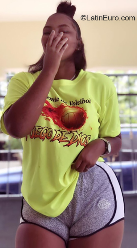 Date this gorgeous Dominican Republic girl Perla from Puerto Plata DO36191