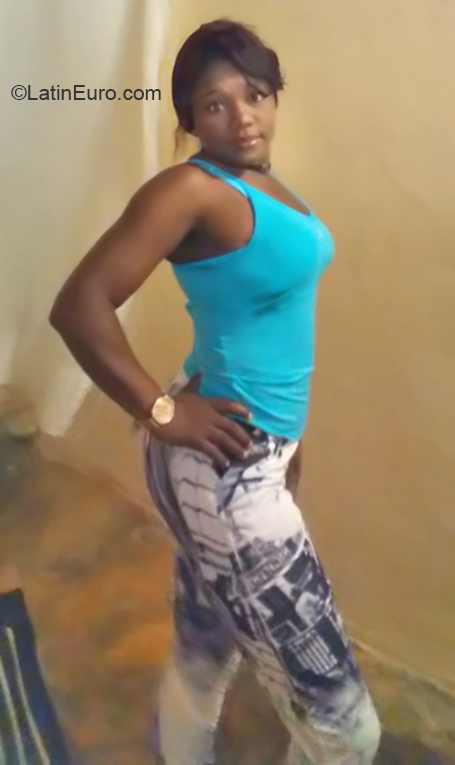 Date this attractive Dominican Republic girl Alejandra from Santo Domingo DO36295