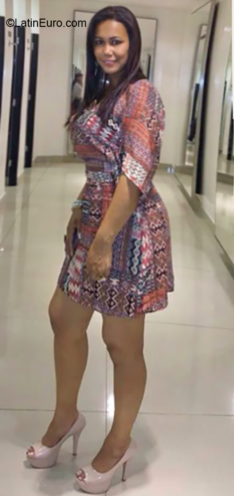 Date this exotic Colombia girl Diana from Cali CO26183