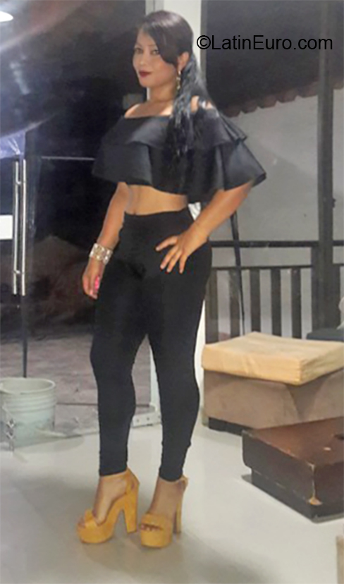 Date this exotic Colombia girl Yuni from Riosucio CO26242
