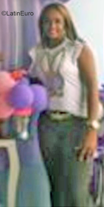 Date this hard body Dominican Republic girl Sandra from Santo Domingo DO36511