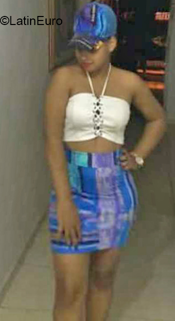 Date this georgeous Dominican Republic girl Kim from Santo Domingo DO36545