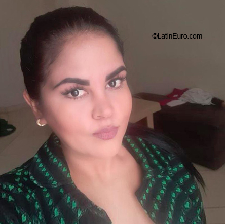 Date this stunning Colombia girl Maoly from Bogota CO26273