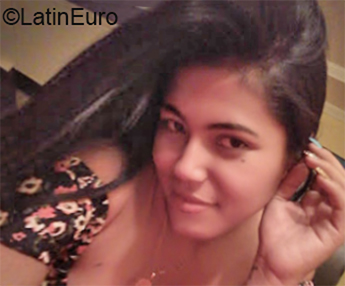 Date this stunning Venezuela girl Ana Paula from Caracas VE2796