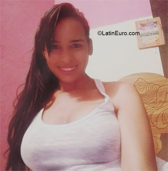 Date this lovely Venezuela girl Maria from Puerto Ordaz VE2798
