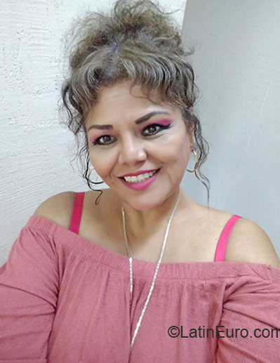 Date this charming Mexico girl Patricia from Coahuila MX1718