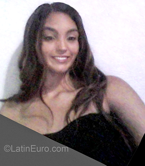 Date this stunning Venezuela girl Sofia from Caracas VE2807