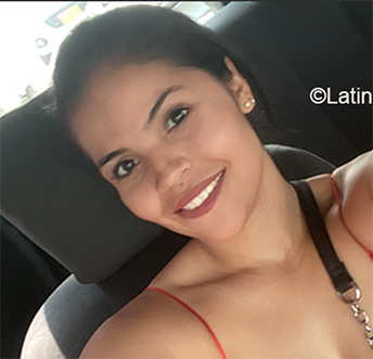 Date this foxy Colombia girl Jennifer from Cali CO26332