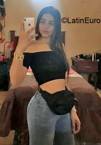 Date this fun Argentina girl Julieta from Cordoba AR269