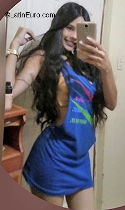 Date this georgeous Venezuela girl Michelle from Maracaibo VE2827