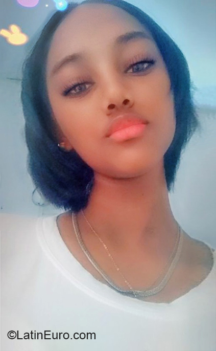 Date this happy Dominican Republic girl Yenny from San Pedro De Macoris DO36779