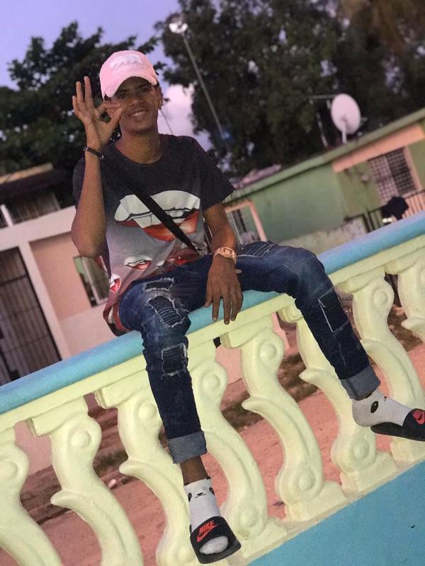 Date this young Dominican Republic man Randy from San Isidro DO36782