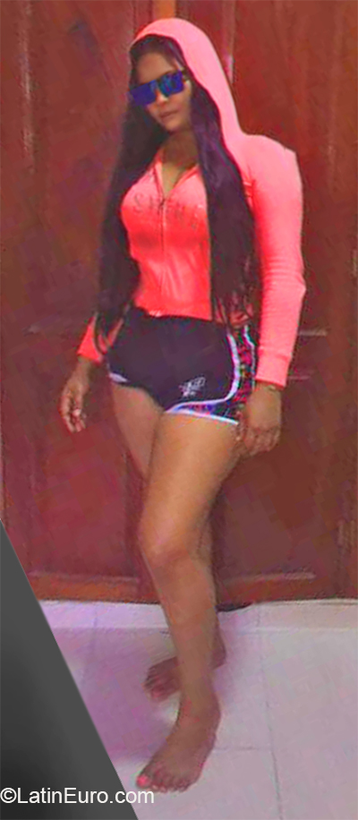 Date this georgeous Dominican Republic girl Isa rosee from Santo Domingo DO36790