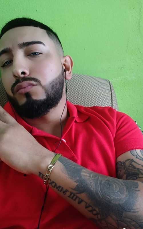 Date this pretty Mexico man HUGO from Tijuana MX1729