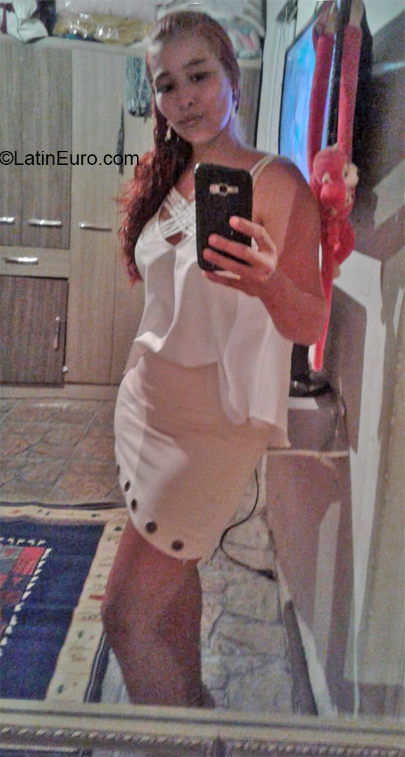 Date this exotic Brazil girl Rayane from Rio de Janeiro BR10988