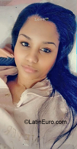 Date this pretty Spain girl Day20 from Madrid ES486