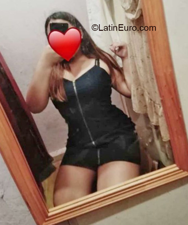 Date this lovely Chile girl Antonella from Quellon CL154