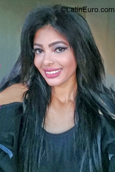 Date this athletic Brazil girl Amanda from Fortaleza BR10998