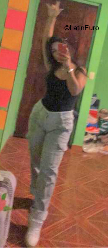 Date this georgeous Peru girl Ariana from Lima PE1469