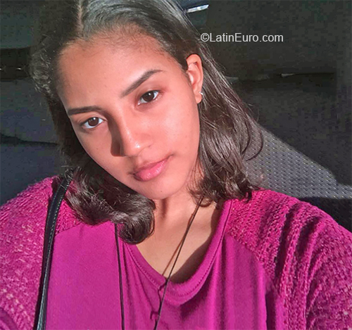 Date this stunning Dominican Republic girl Jeimy from Villa Altagracia DO36906