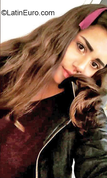 Date this attractive Mexico girl Paulina from Celaya MX1738