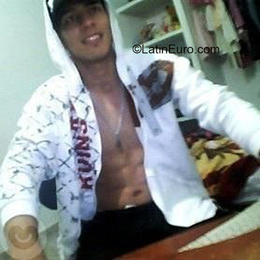 Date this stunning Venezuela man Jose from Caracas VE2862