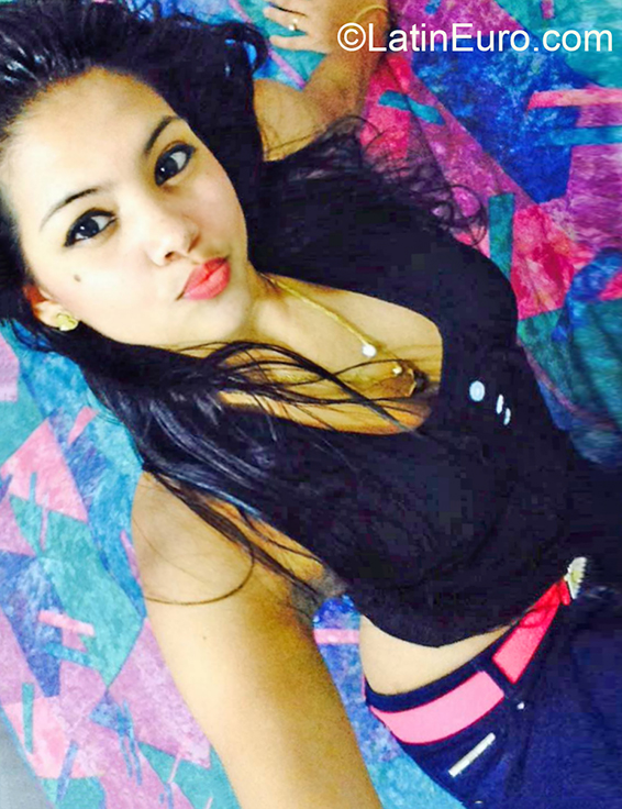 Date this passionate Dominican Republic girl Darlenis from Santiago DO36929