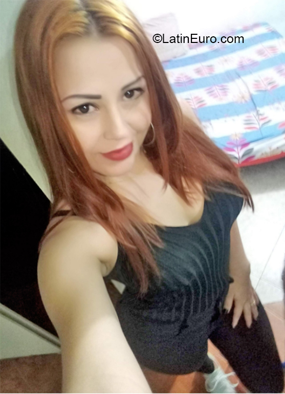 Date this exotic Venezuela girl Valentina from Merida VE2878