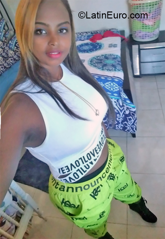 Date this gorgeous Dominican Republic girl Maria from Puerto Plata DO36966