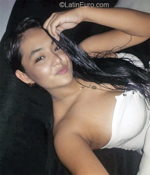 Date this fun Colombia girl Andrea from Girarad ot CO26533