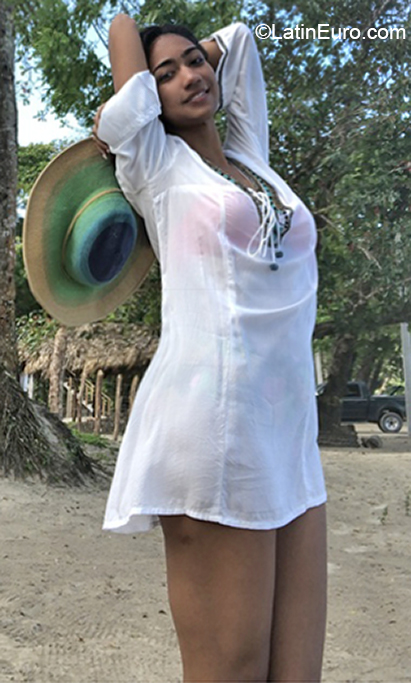 Date this pretty Dominican Republic girl Rama from Sabto Domingo DO37040