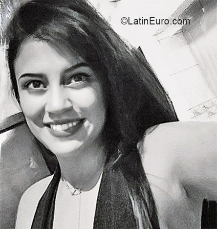 Date this athletic Brazil girl Andressa from Santa Maria BR11017