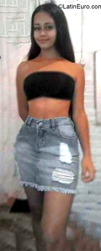 Date this athletic Uruguay girl Belem from Mercedes UY39