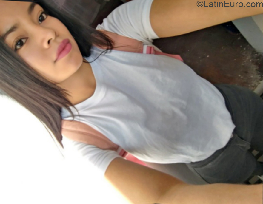 Date this delightful Venezuela girl Martina from Venezuela VE2939