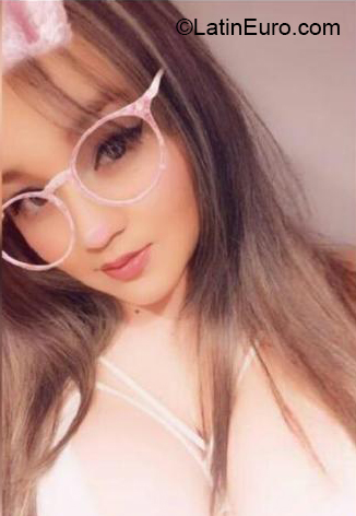 Date this sultry Colombia girl Paola from Bogota CO26707