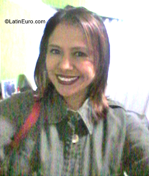 Date this good-looking Venezuela girl Catherine from Caracas VE2962