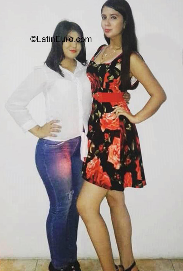 Date this stunning Venezuela girl Antonela from Caracas VE2966