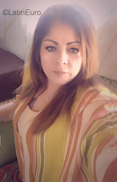 Date this sensual Mexico girl Elena from Guadalajara MX1774