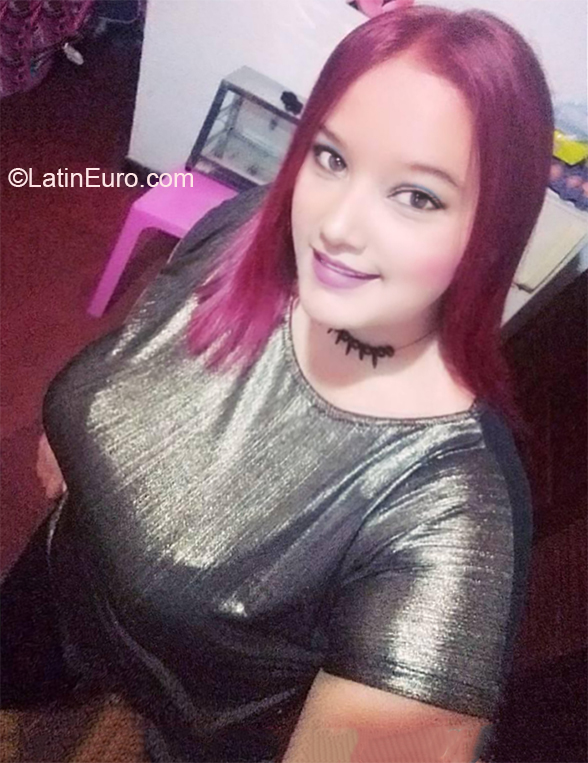 Date this cute Colombia girl Yulieth from Armenia CO26775