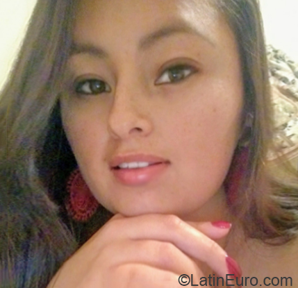 Date this good-looking Colombia girl Yisel from Bogota CO26778