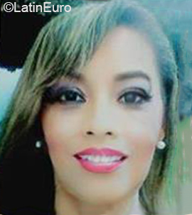 Date this beautiful Colombia girl Maria Claudia from Monteria CO26785