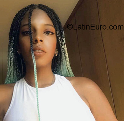 Date this hot Dominican Republic girl Natalia from Santiago DO37464