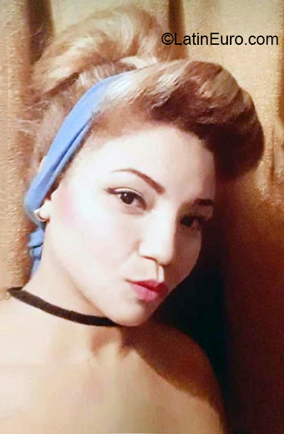 Date this charming Venezuela girl Franyelis from Caracas VE3011